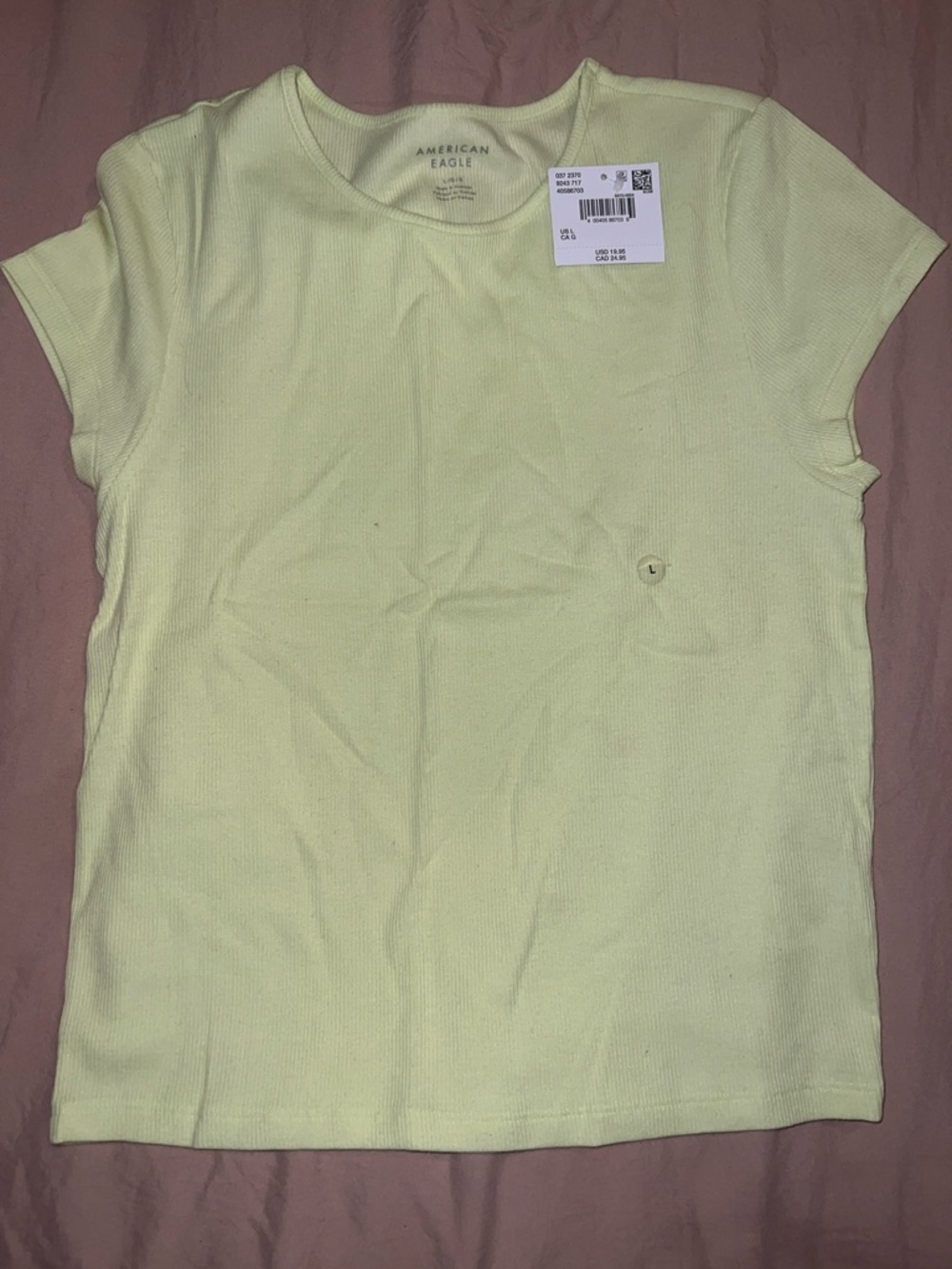 NWT American Eagle Outfitters Light Yellow Green Ribbed Short Sleeve Tee